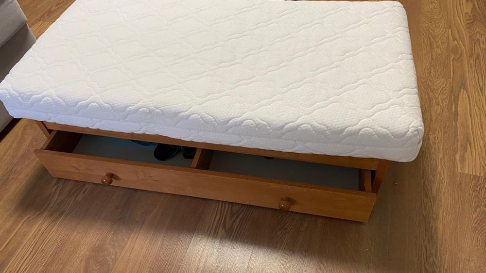 Продам детскую кровать 60×120