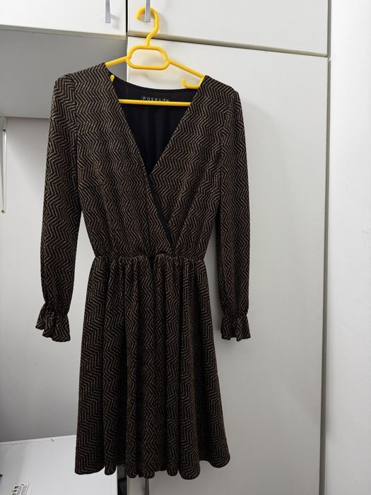 Rochie scurta  Poema