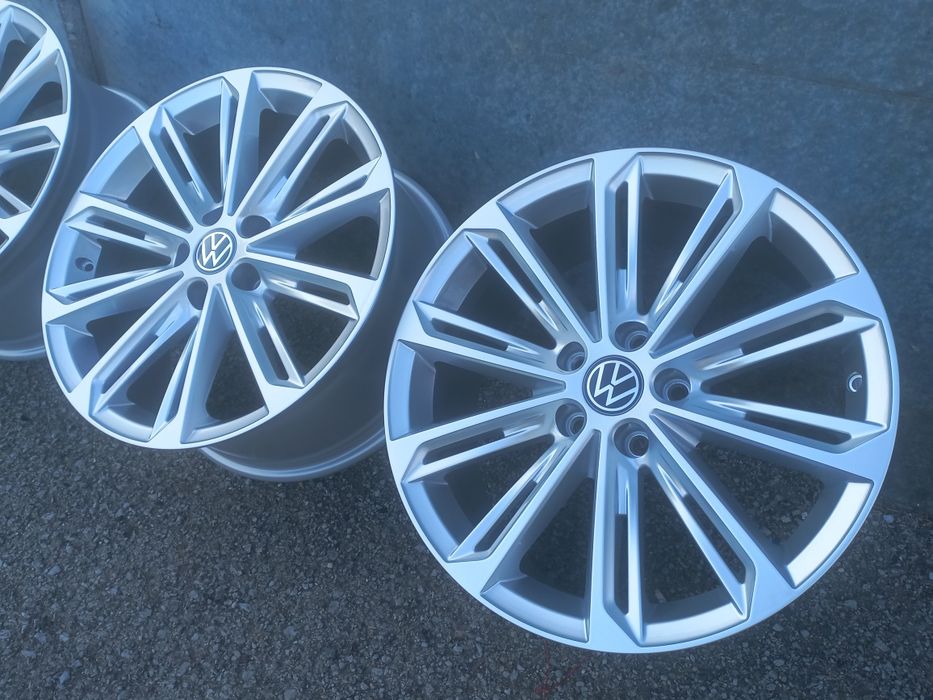 18"Verona 8j et35 Vw Golf Passat Tiguan Touran Caddy T-Roc Seat Skoda Чисто Нови.