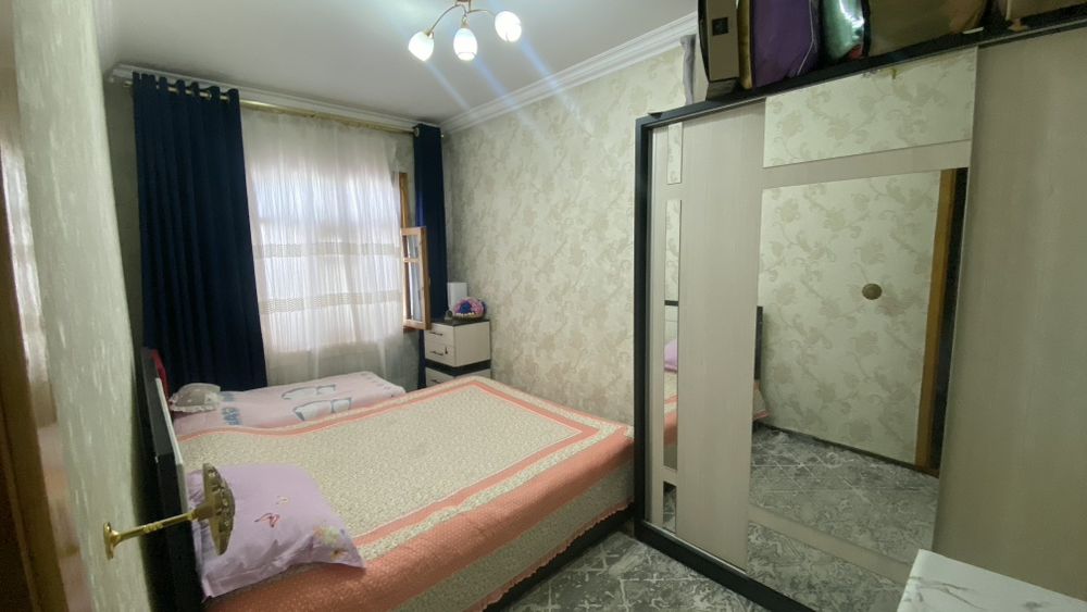 Ipakchilik Itroxotda 3 xonali 87m2 1 etajda kvartira sotiladi