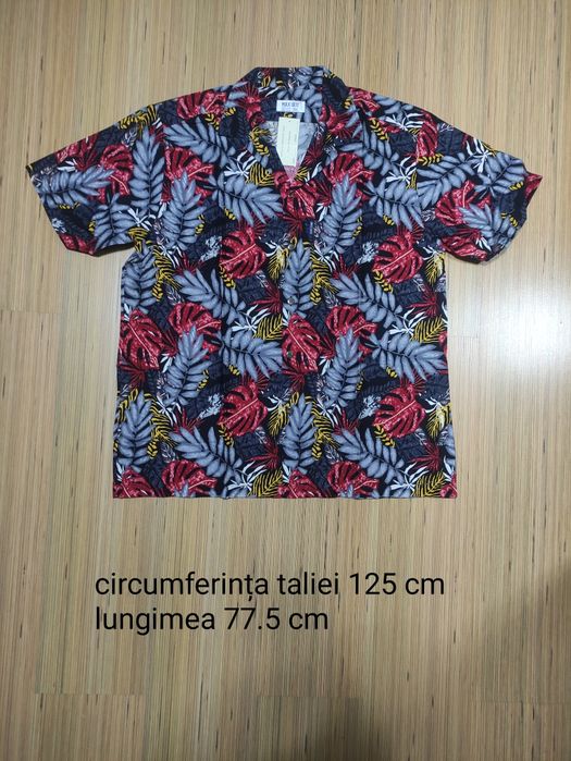 Camasa inflorată Hawaii 3XL are 125cm de jur împrejurul burții