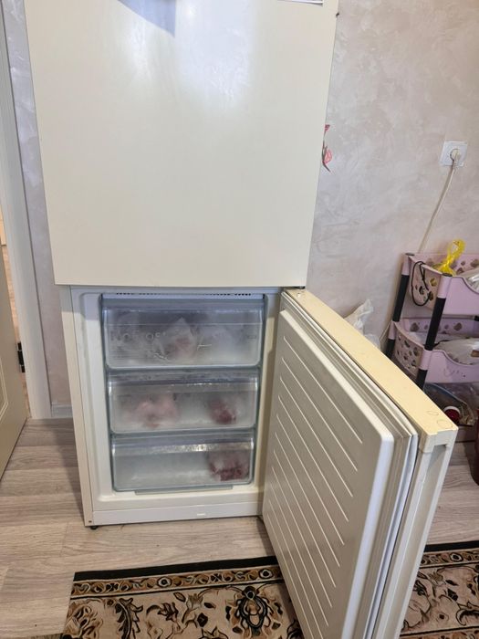 Продам холодильник Bosch