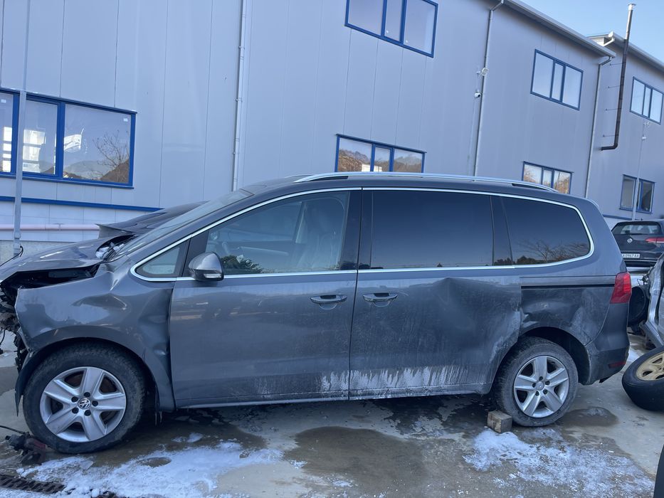 Продавам VW Sharan 2013 г. на части