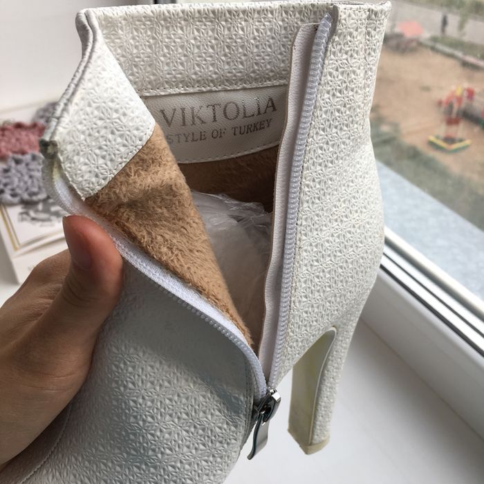 Сапоги белые женские