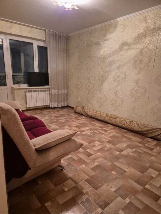 Продам 2 комнатную район БСМП