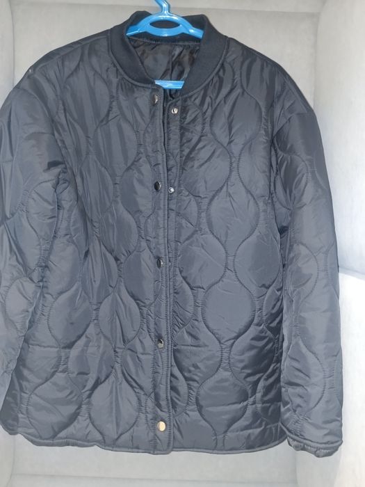 Продам.         куртку