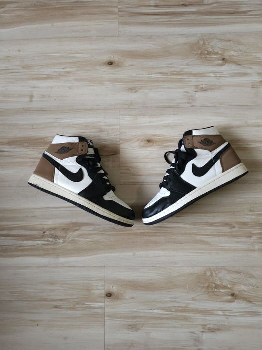 Оригинални кецове Nike Air Jordan 1 Retro High Dark Mocha (GS)