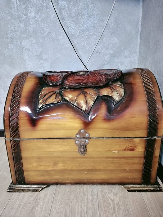 Продам сумдук ручной работы