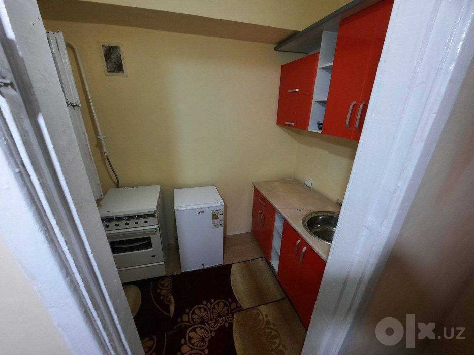 1 xonali kvartirada xona ijaraga beriladi.