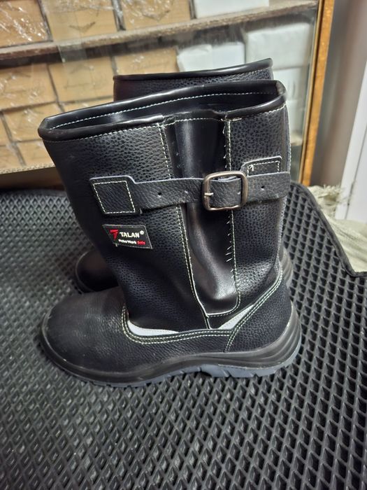 Продам сопоги 43 размер