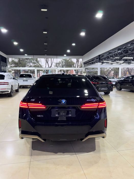 Bmw i5 xDrive 50L M sport