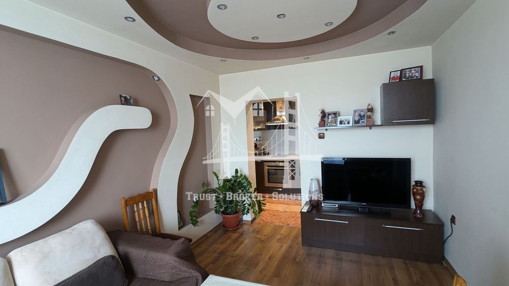 Продава се Четиристаен апартамент в София, Сухата река - 115 кв.м за 1653 €/кв.м - Снимка #2