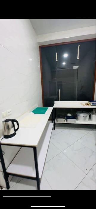 Стол для кафе и столовой