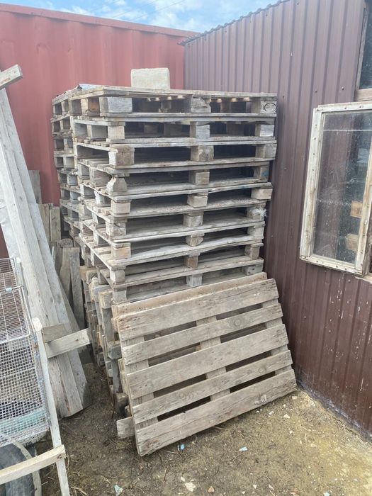 Продам поддоны по 200 тенге