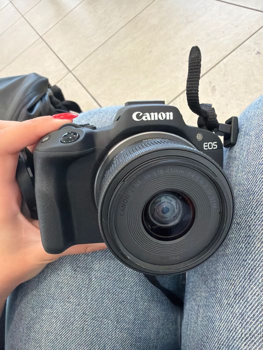 Canon EO5 дигитална камера