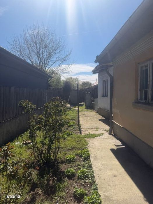 Casa pe parter, 240 mp teren, zona Brestei