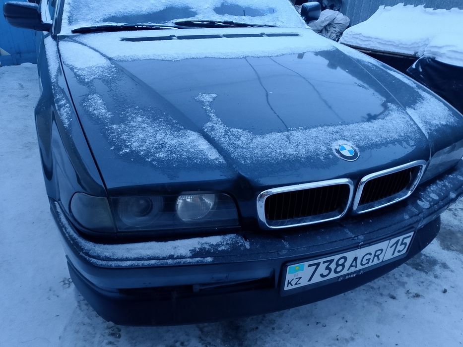 Продам БМВ е 38 год 1995