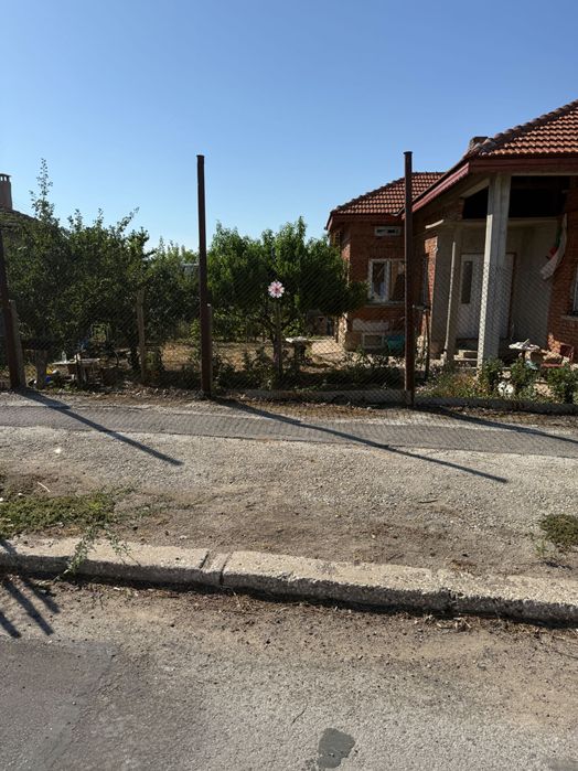 Продава се Къща в Кубрат - 65 кв.м за 667 €/кв.м - Снимка #2