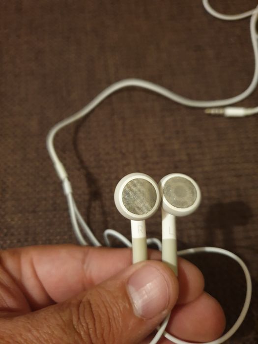 Casti originale clasice Apple iPod cu si fara telecomanda pe fir