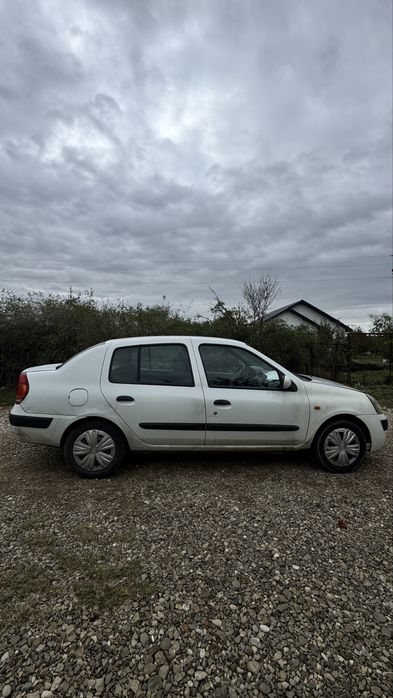 RENAULT Clio 2004 — imagine 4