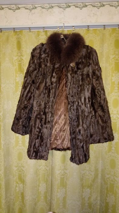 Шуба каракуль новая