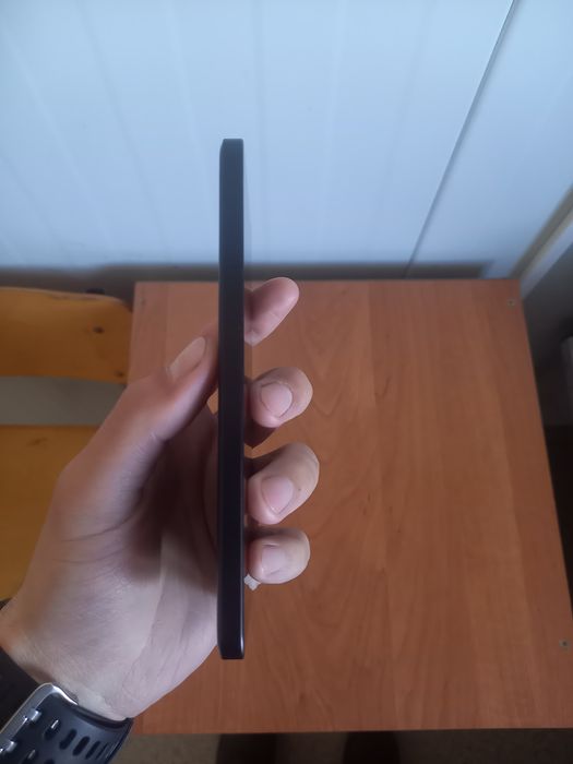 Poco F6 12/512 gb