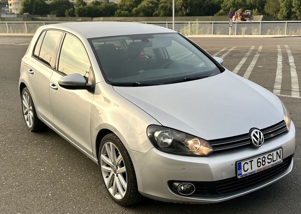 Golf 6// 2.0 Diesel // Automat //110 cai // Navi waze +carplay