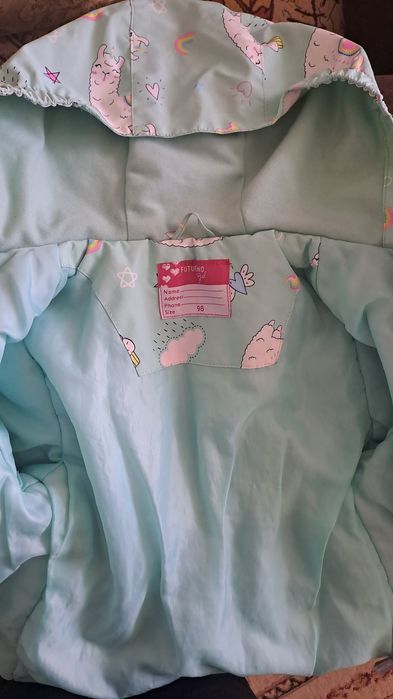 Продам детскую куртку