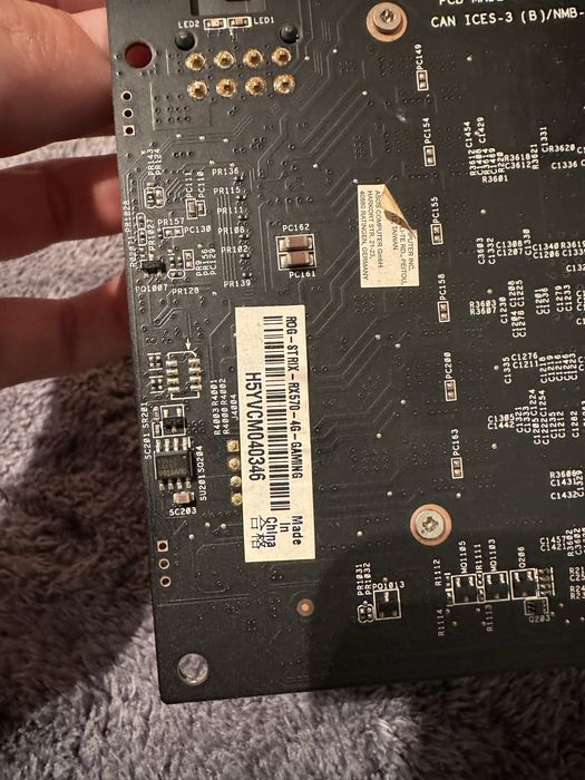 Vând placa video Rog Strix Rx 570 4gb Gaming