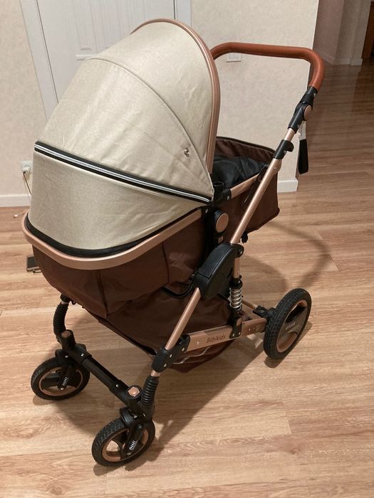 Коляска!!! В подарок комбенизон для малыша