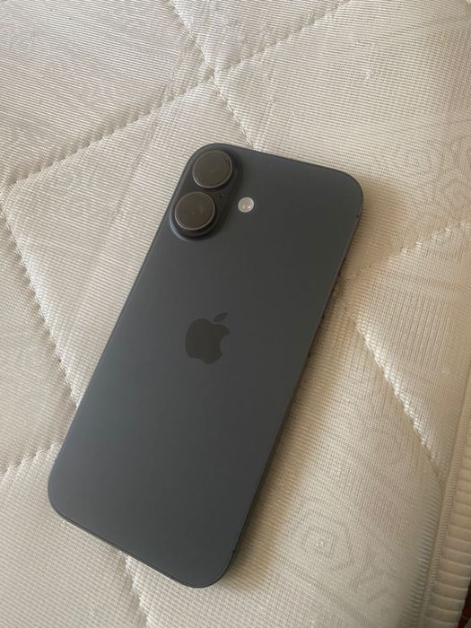 Iphone 17 256гб.