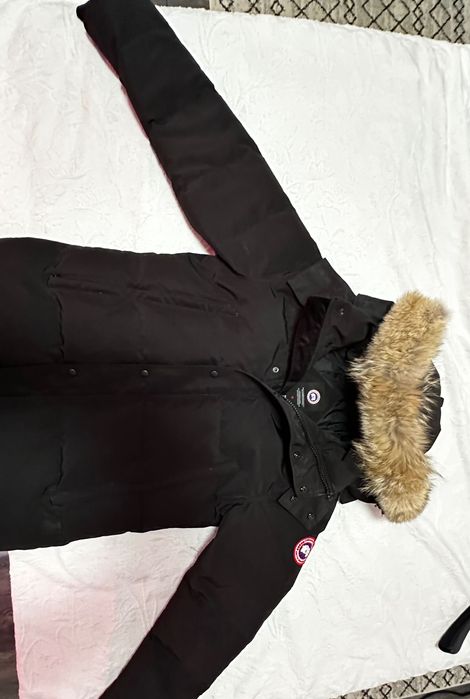 Geaca canada goose