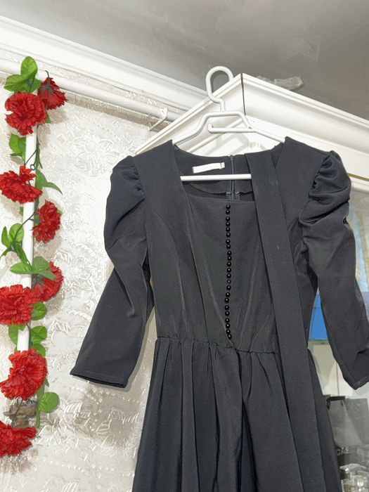 Черное платье классик