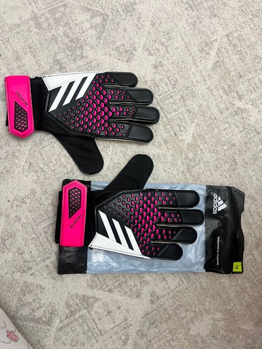 Вратарь перчатки Адидас
