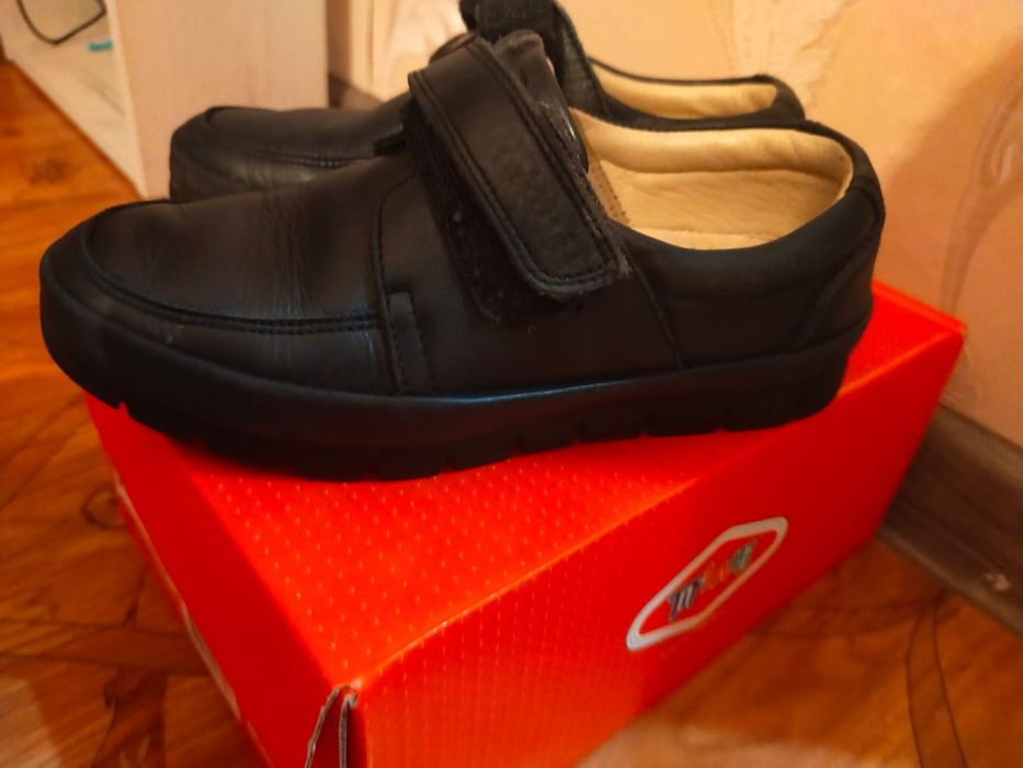 Туфли на мальчика 30р Tiflani