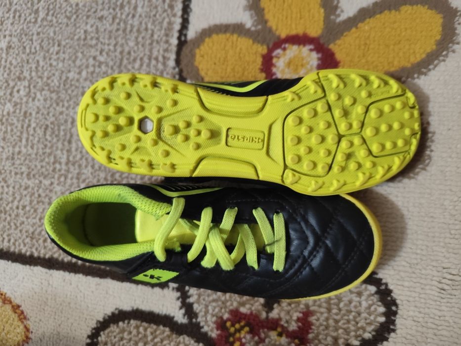 Adidași Kipsta, 18 cm in interior