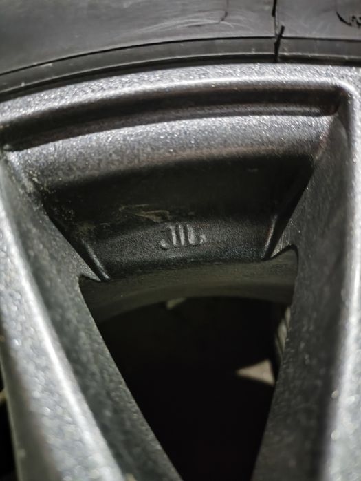 Шины с дисками литьё R15