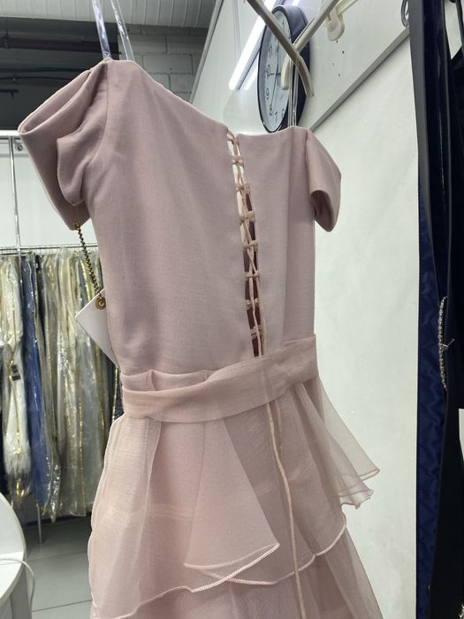 Продам вечернее платье на выпускной