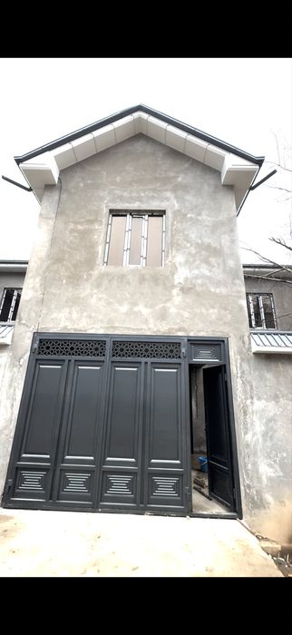 Уй сотилади 115.000$