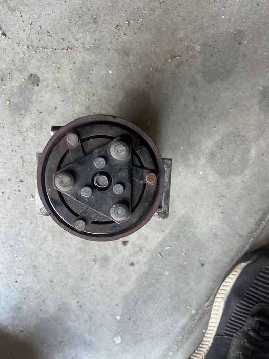 Компресор на климатика Suzuki Swift Mk6 1.3