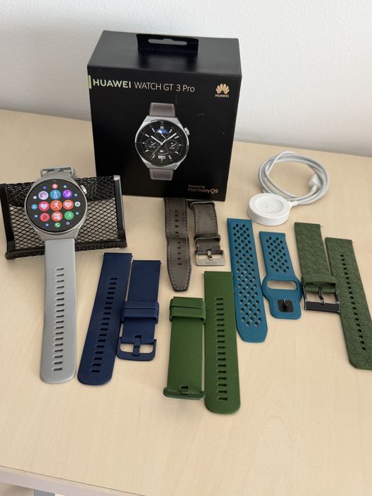 De vanzare Huawei GT3 Pro, factura, cutie si 6 curele de rezerva