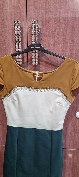 Елегантна рокля AMNESIA