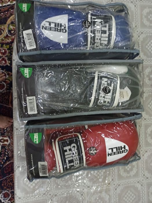 Префесионал бокс  перчаткала сотилади,кожа