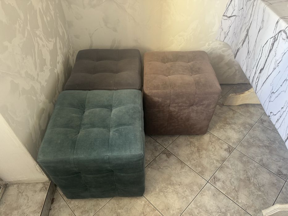 Продам пуфики в хорошем состоянии