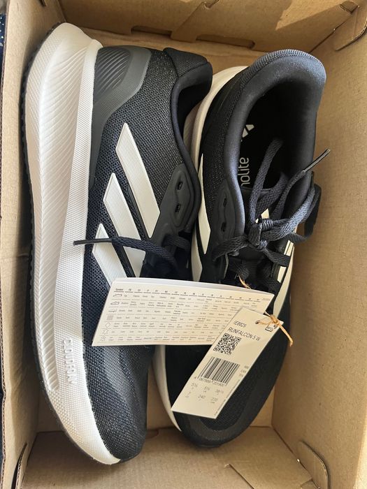 Оригинални маратонки нови