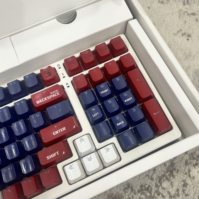 Клавиатура оригинал bloody mechanical switch