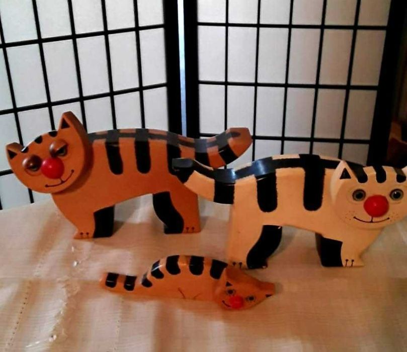 decoratiuni ,pisici din lemn