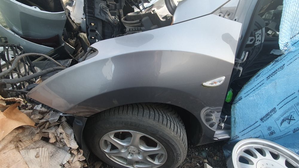 Aripa stanga hyundai i30 2012 2013 din 2014 an 2015 gde gri