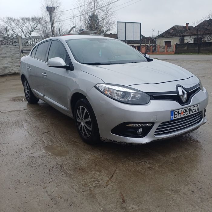 Renault Fluence argintiu