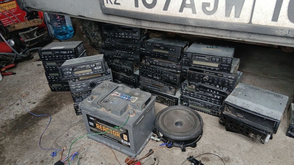 Магнитофоны продам.